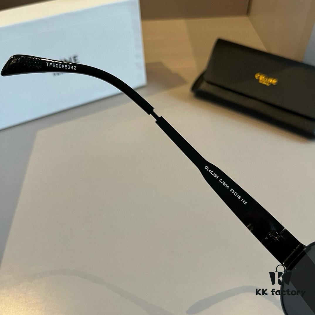 Lisa's Same Celine Retro Round Frame Sunglasses, the 'Egg Superman' Style from Celine, Also Known as the Arc de Triomphe Model, Has Been Highly Popular and Hard to Get