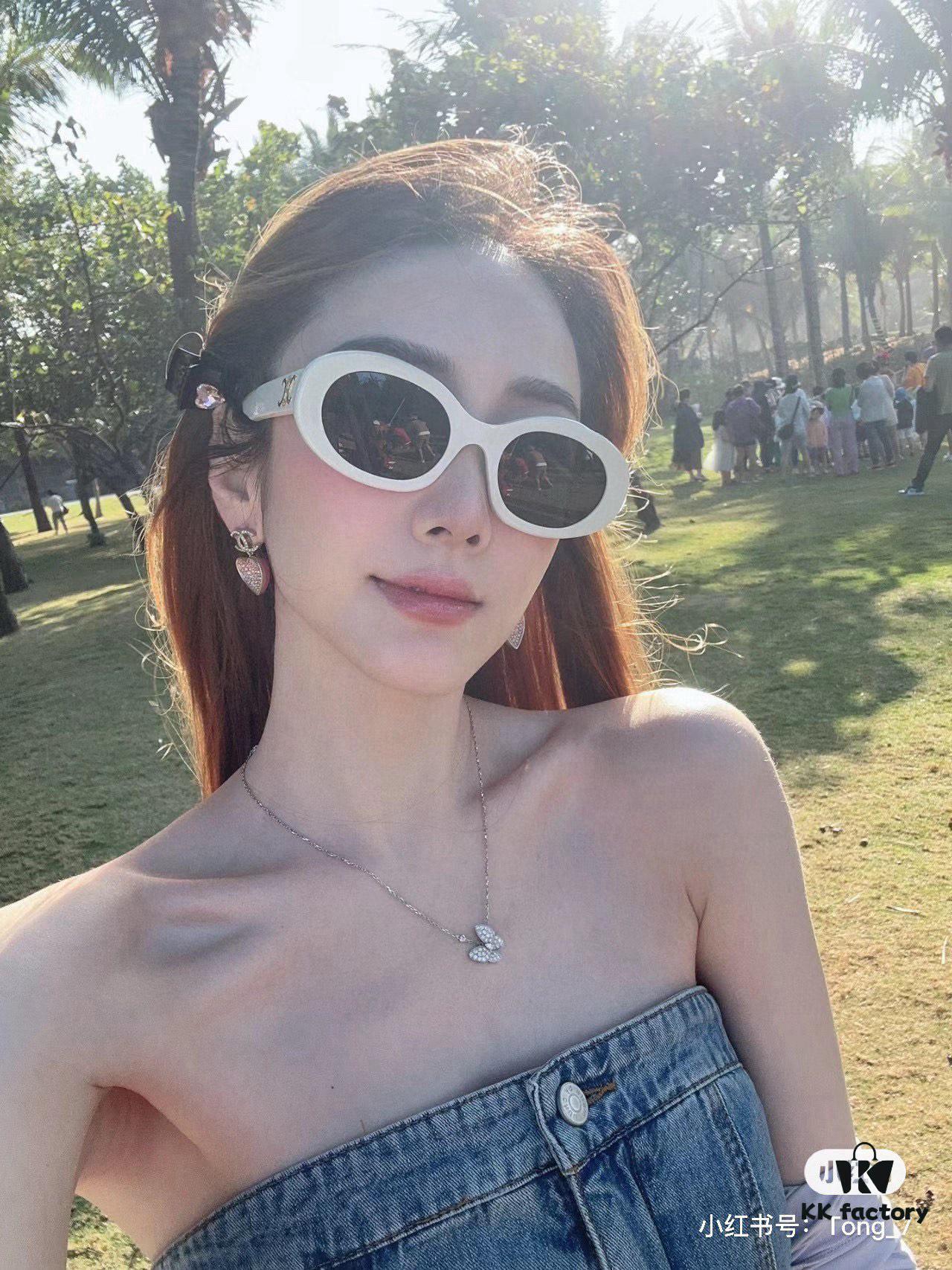 Celine Sunglasses, Amazing Design, Perfect for Square and Round Faces, Slimming Effect, Flattering All Face Shapes