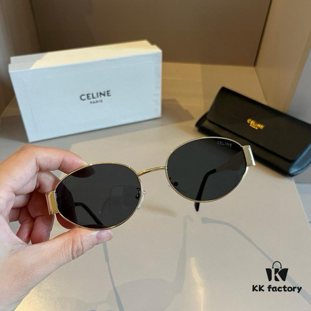 Lisa's Same Celine Retro Round-Framed Sunglasses, the 'Egg Superman' Style from Celine, Also Known as the Arc de Triomphe Model, Has Been Highly Popular and Hard to Get