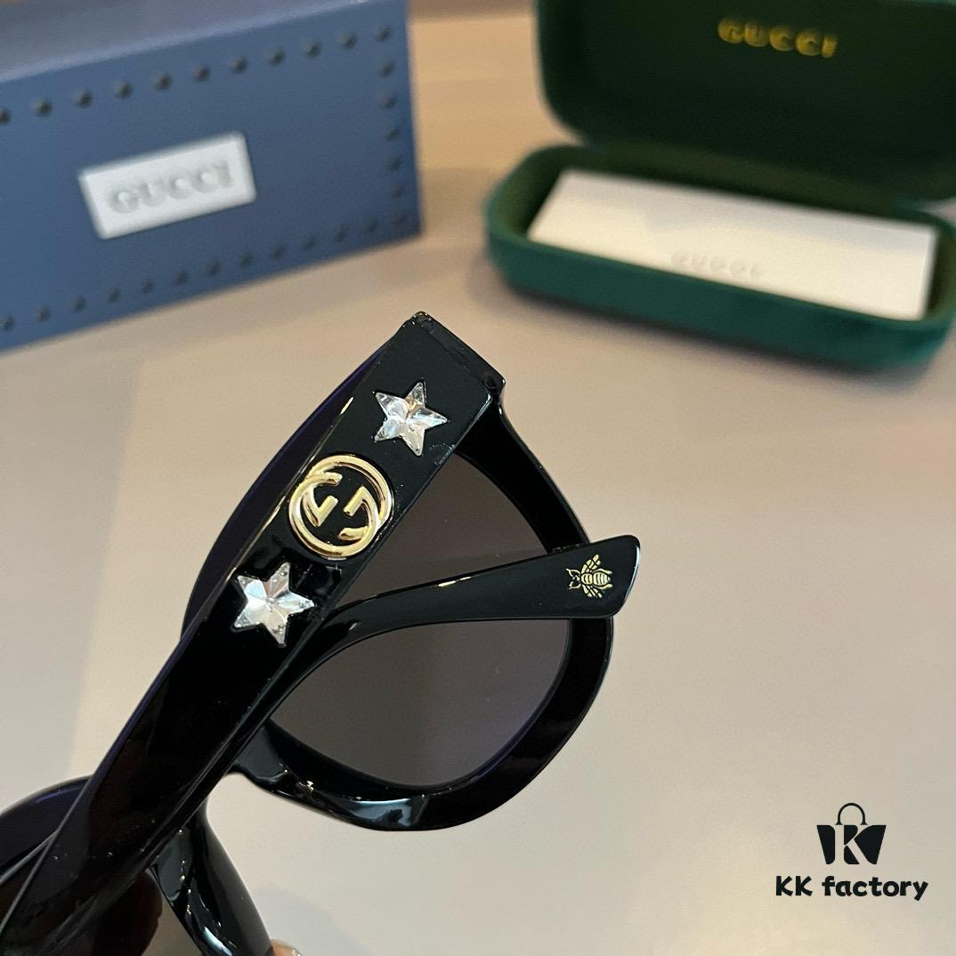 Gucci New Heavyweight Unisex Sunglasses, Large Frame 3D Design for Face Contouring, Retro and Elegant