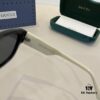Gucci Heavyweight New Arrival Women's Sunglasses, Large Frame with 3D Design for Flattering Facial Contour, Retro and Elegant