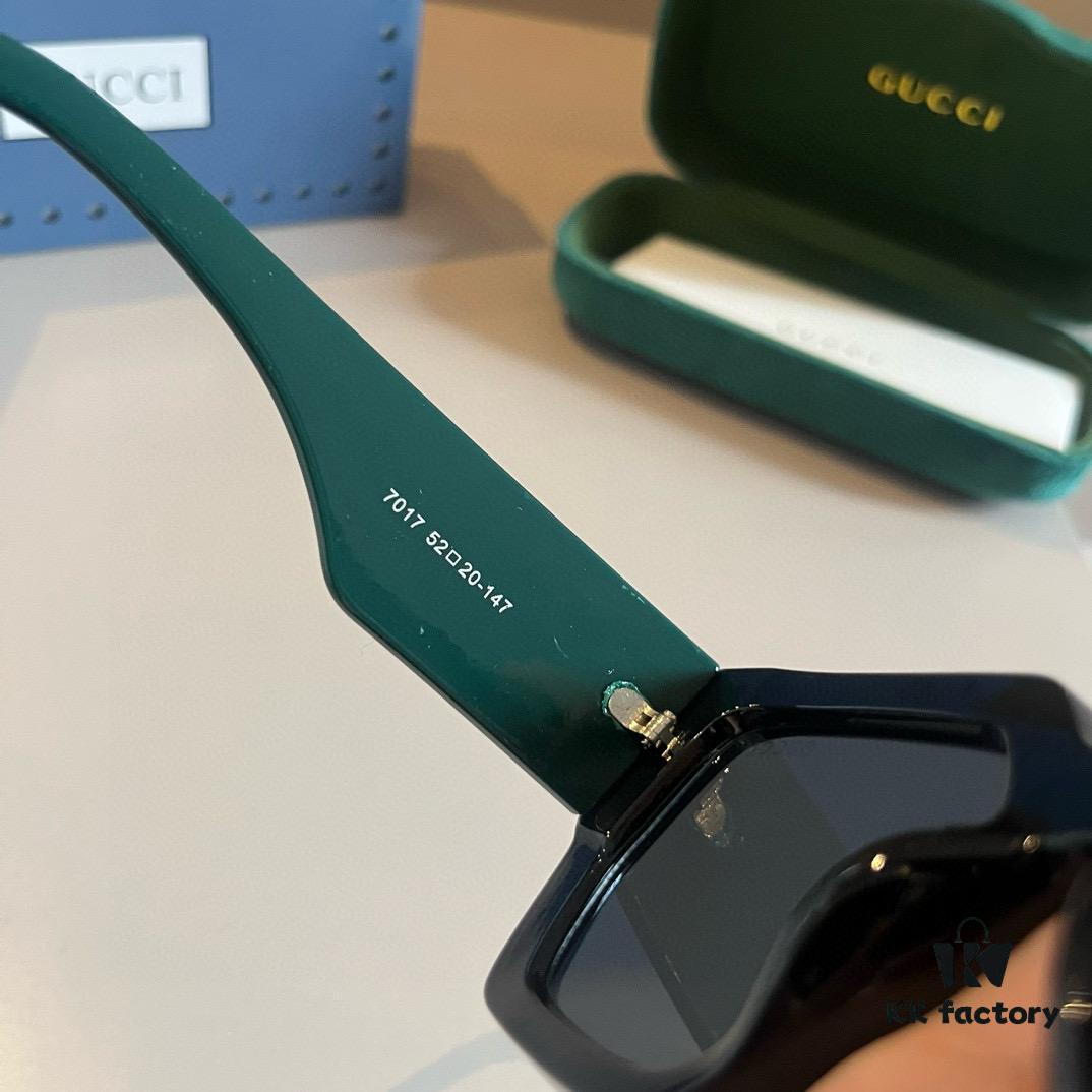 Gucci Classic GG Sunglasses 🕶️ Eyewear