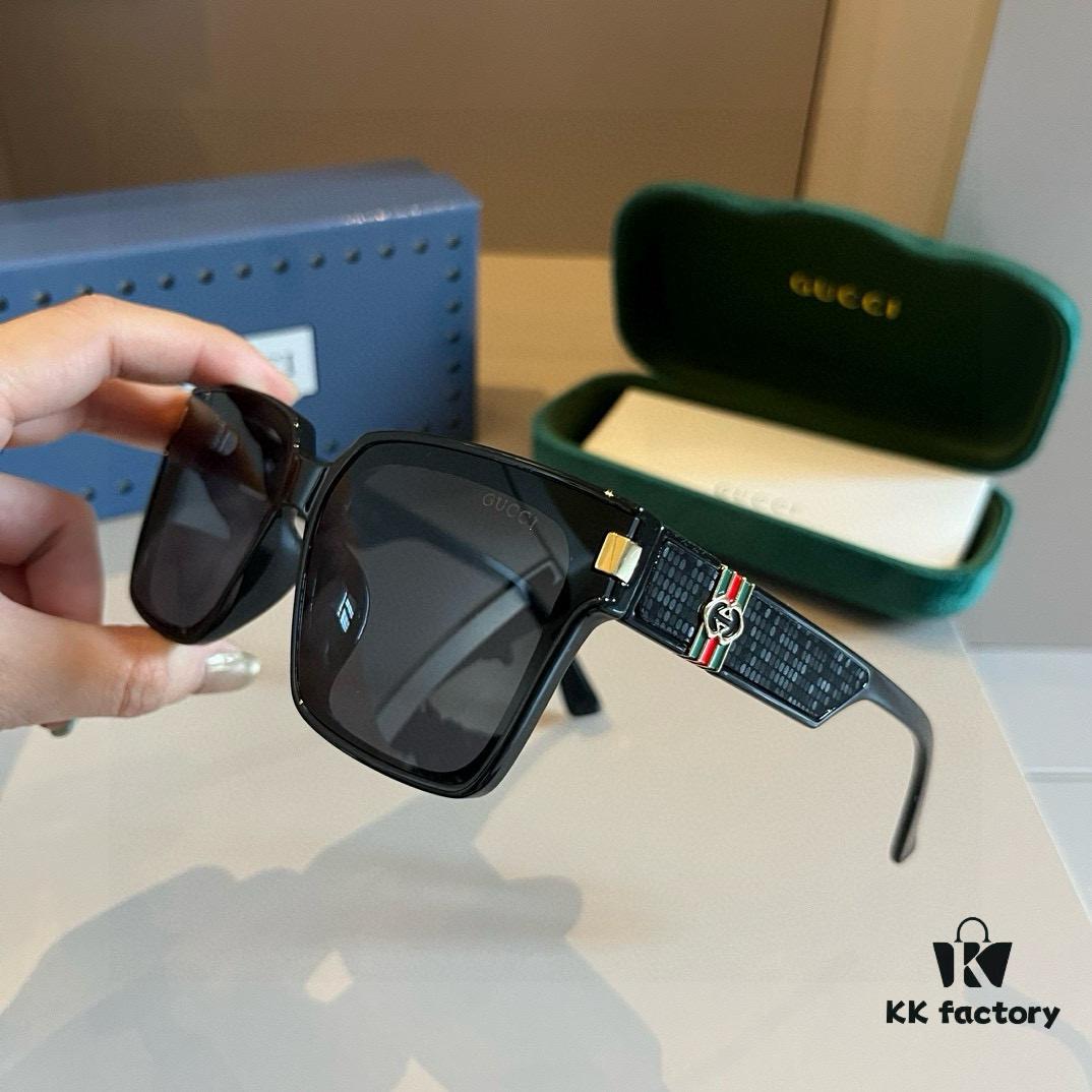 Gucci Women's Oversized 3D Frame Sunglasses, Heavyweight New Arrival, Retro and Stylish