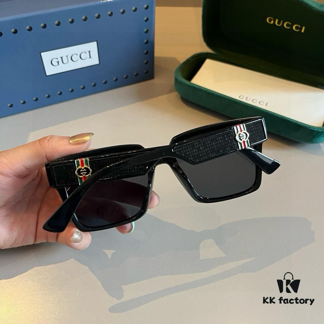 Gucci Women's Oversized 3D Frame Sunglasses, Heavyweight New Arrival, Retro and Stylish