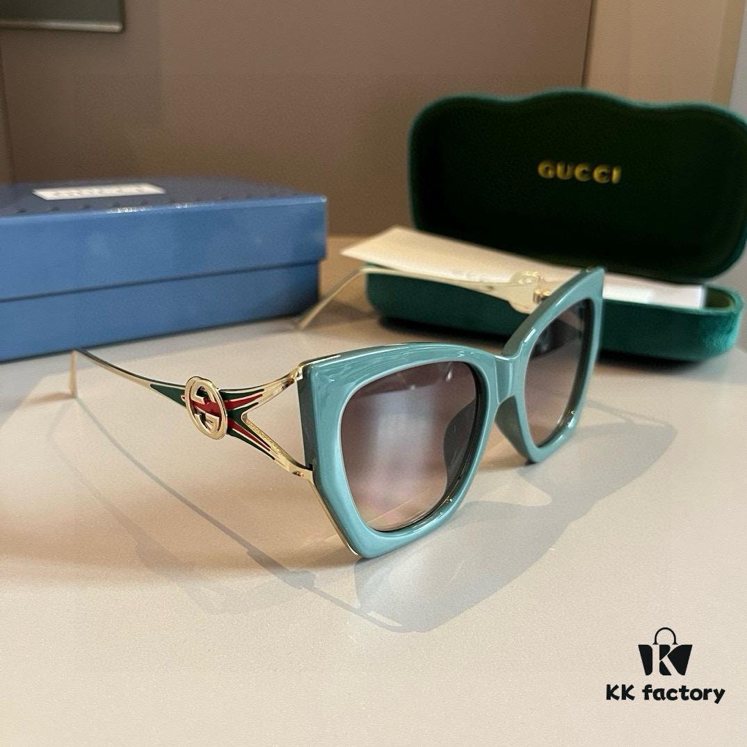 Gucci Women's Sunglasses 🕶️, Stylish Sun Protection Eyewear for Travel and Driving