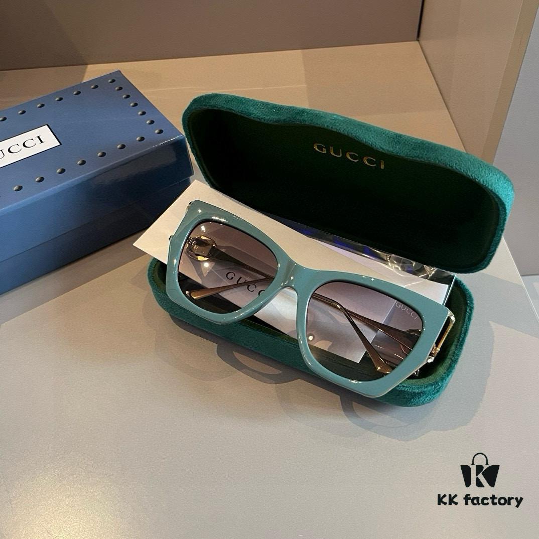 Gucci Women's Sunglasses 🕶️, Stylish Sun Protection Eyewear for Travel and Driving