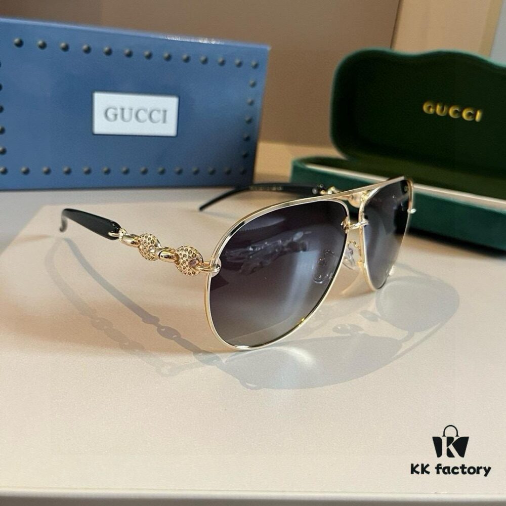 Gucci Heavyweight New Arrival Women's Sunglasses, Large Frame 3D Design for Face Contour Enhancement, Retro and Elegant