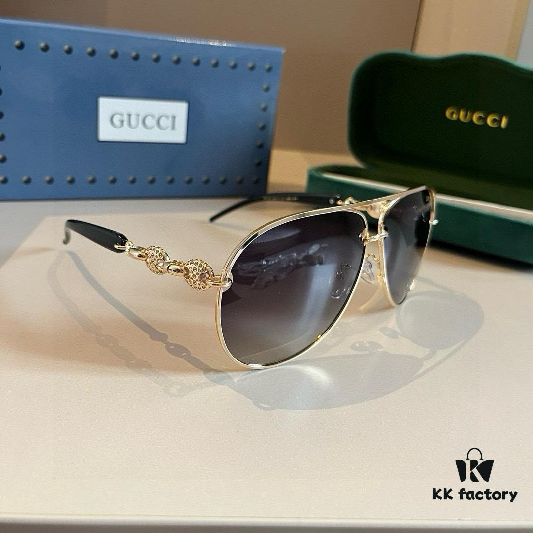 Gucci Heavyweight New Arrival Women's Sunglasses, Large Frame 3D Design for Face Contour Enhancement, Retro and Elegant
