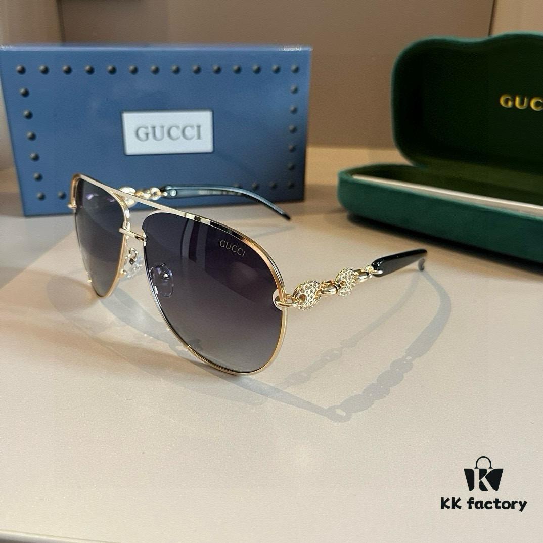 Gucci Heavyweight New Arrival Women's Sunglasses, Large Frame 3D Design for Face Contour Enhancement, Retro and Elegant