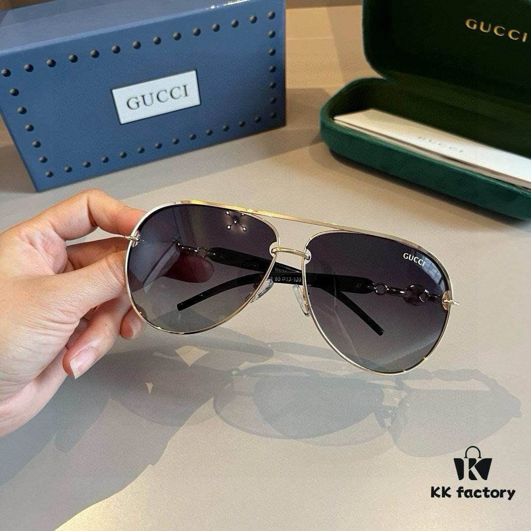 Gucci Heavyweight New Arrival Women's Sunglasses, Large Frame 3D Design for Face Contour Enhancement, Retro and Elegant