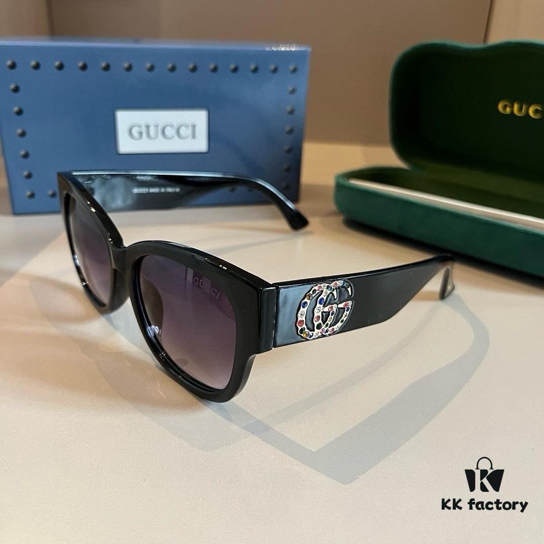 Gucci New Heavyweight Women's Sunglasses, Large Frame with 3D Design for Flattering Facial Contour, Retro and Stylish