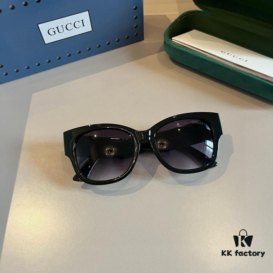 Gucci New Heavyweight Women's Sunglasses, Large Frame with 3D Design for Flattering Facial Contour, Retro and Stylish