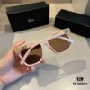 Dior Sunglasses, Lightweight and Comfortable, Oversized Face-Framing Design
