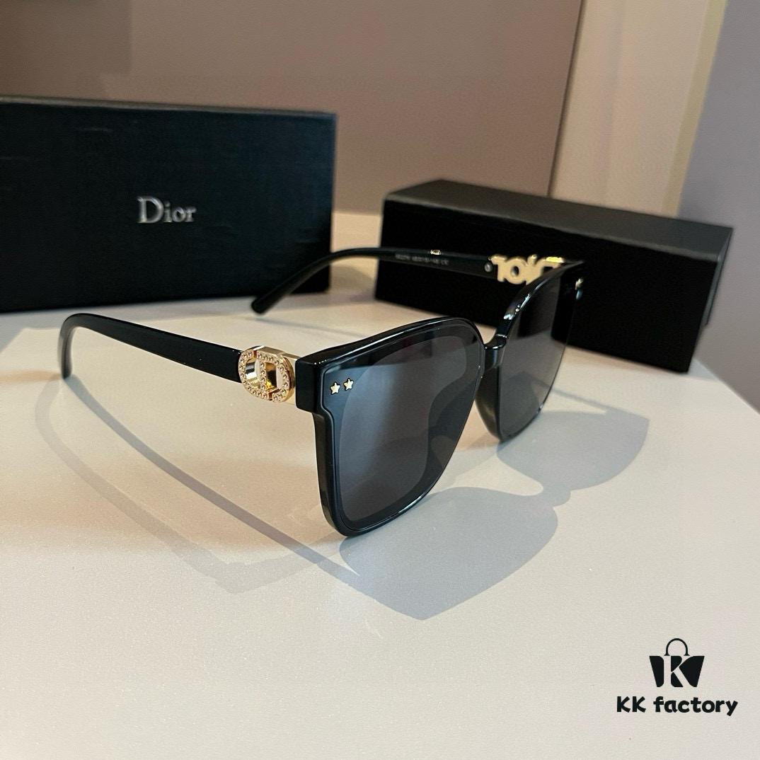 Dior Sunglasses, Lightweight and Comfortable, Oversized Face-Flattering Small Frame Sunglasses