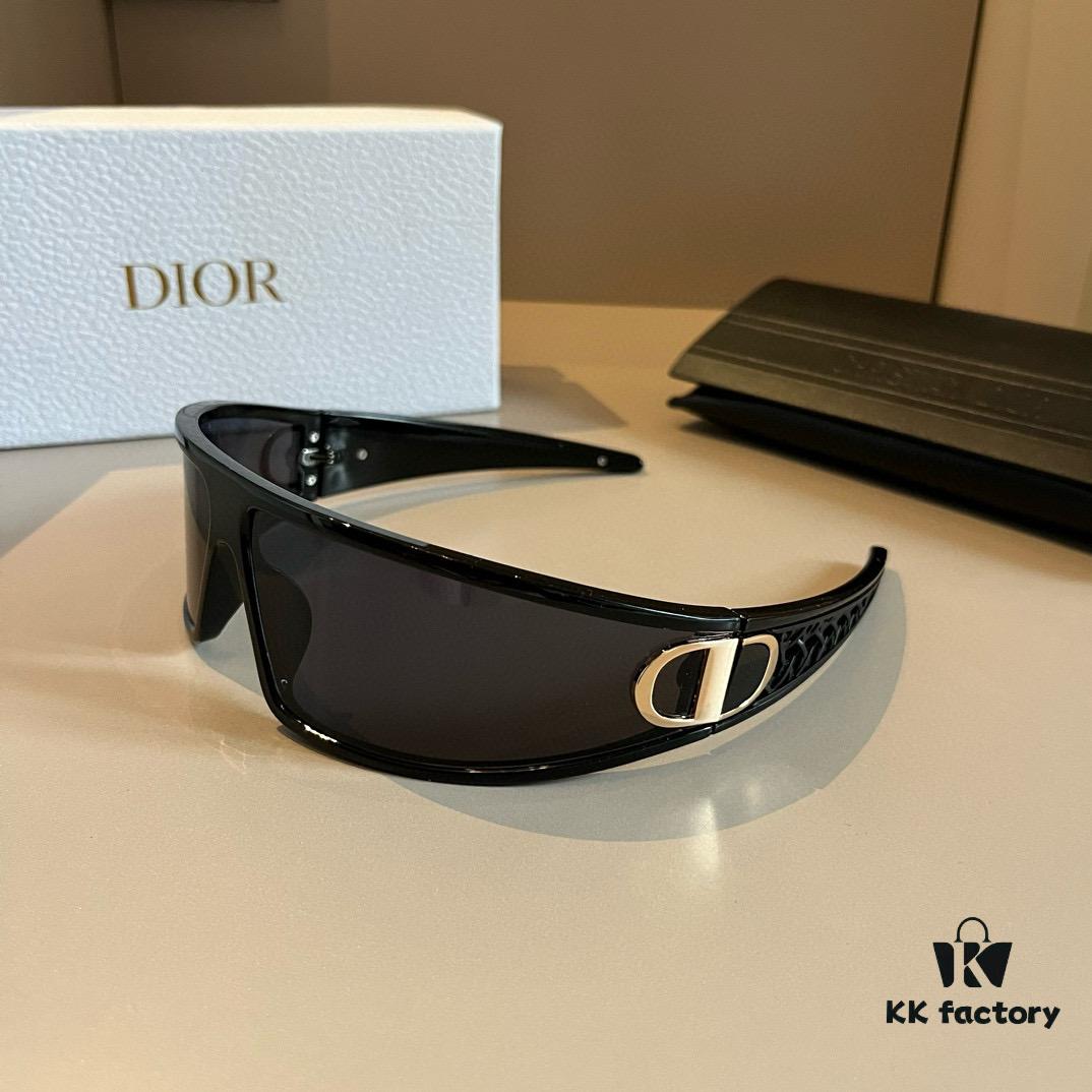 Dior Sunglasses 🕶️