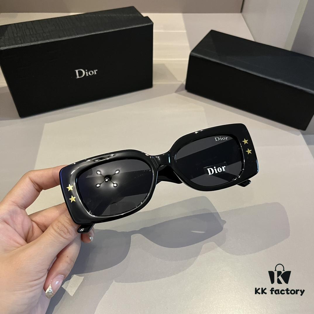 Sunglasses Alert! DIOR Dior Pacific S1U in Stylish Rectangular Frame with Blue-White Color Blocking and Star Motif