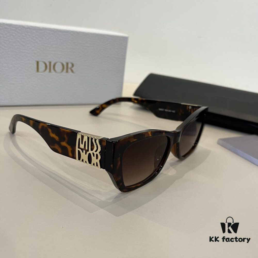 Dior Women's Sunglasses, Highly Dimensional Design, High-Definition Lenses, Novel Style, Premium Quality, Versatile and Minimalist