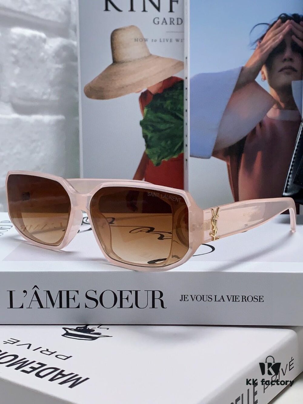 YSL / Saint Laurent Women's Cat-Eye Fashion Sports Blue Light Blocking Sunglasses