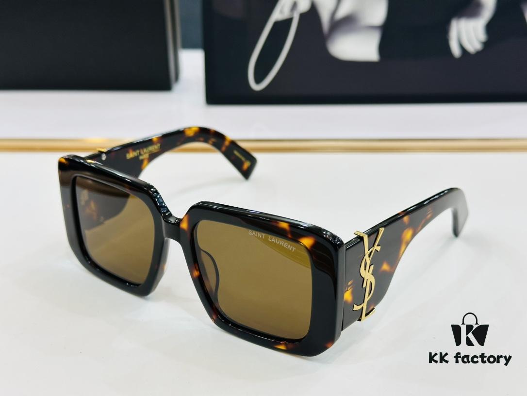 Influencer Hit Yves Saint Laurent 💫 SL M120 💫 Size: 53-19-140 Acetate Frame Design Playful and Sweet with Excellent Quality Sunglasses