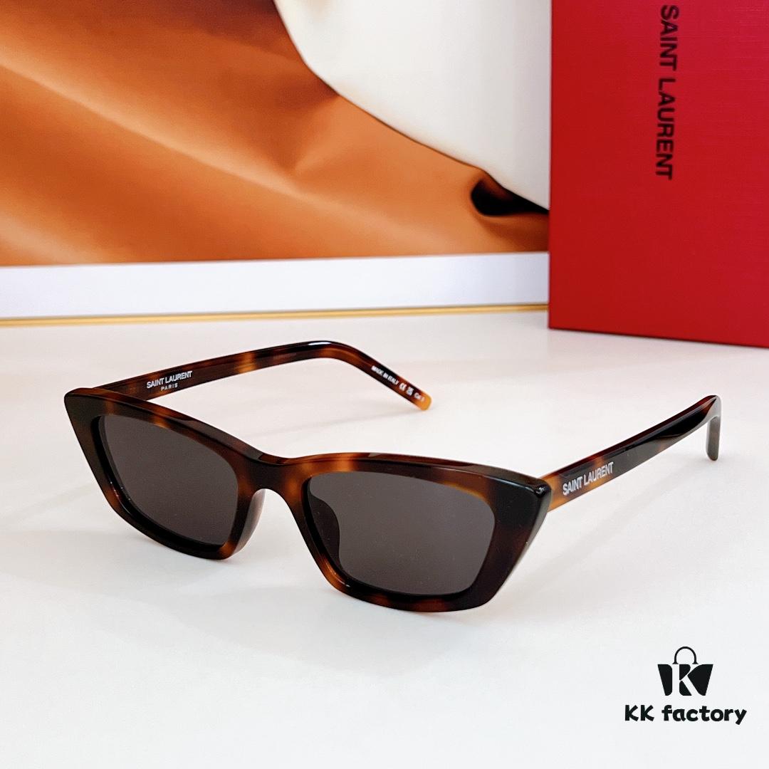 125 Saint Laurent MOD: SL277 Size: 52 □ 18-145