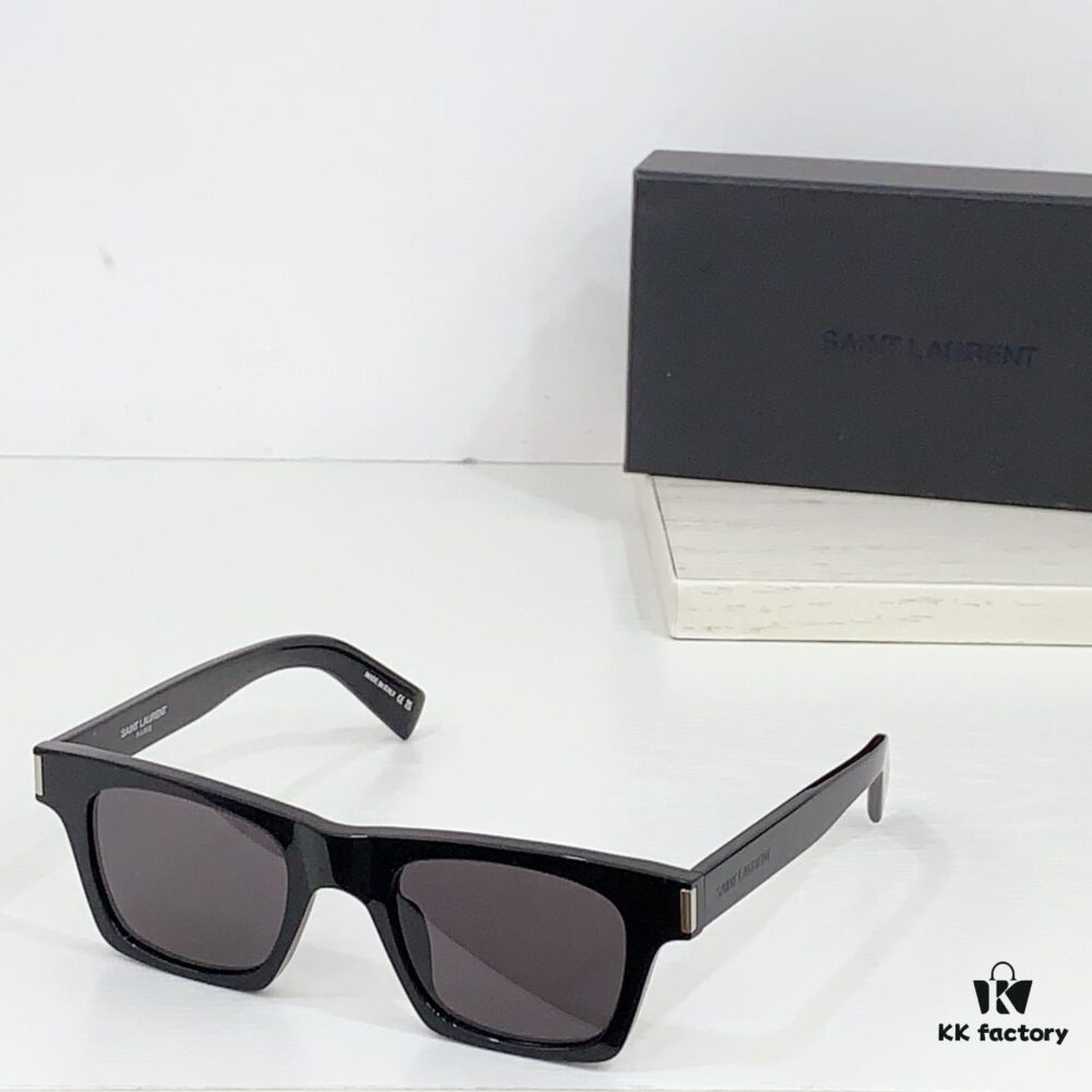130 Saint Laurent SL 719 Unisex Sunglasses with Iconic Frame Design and Integrated Logo Detail