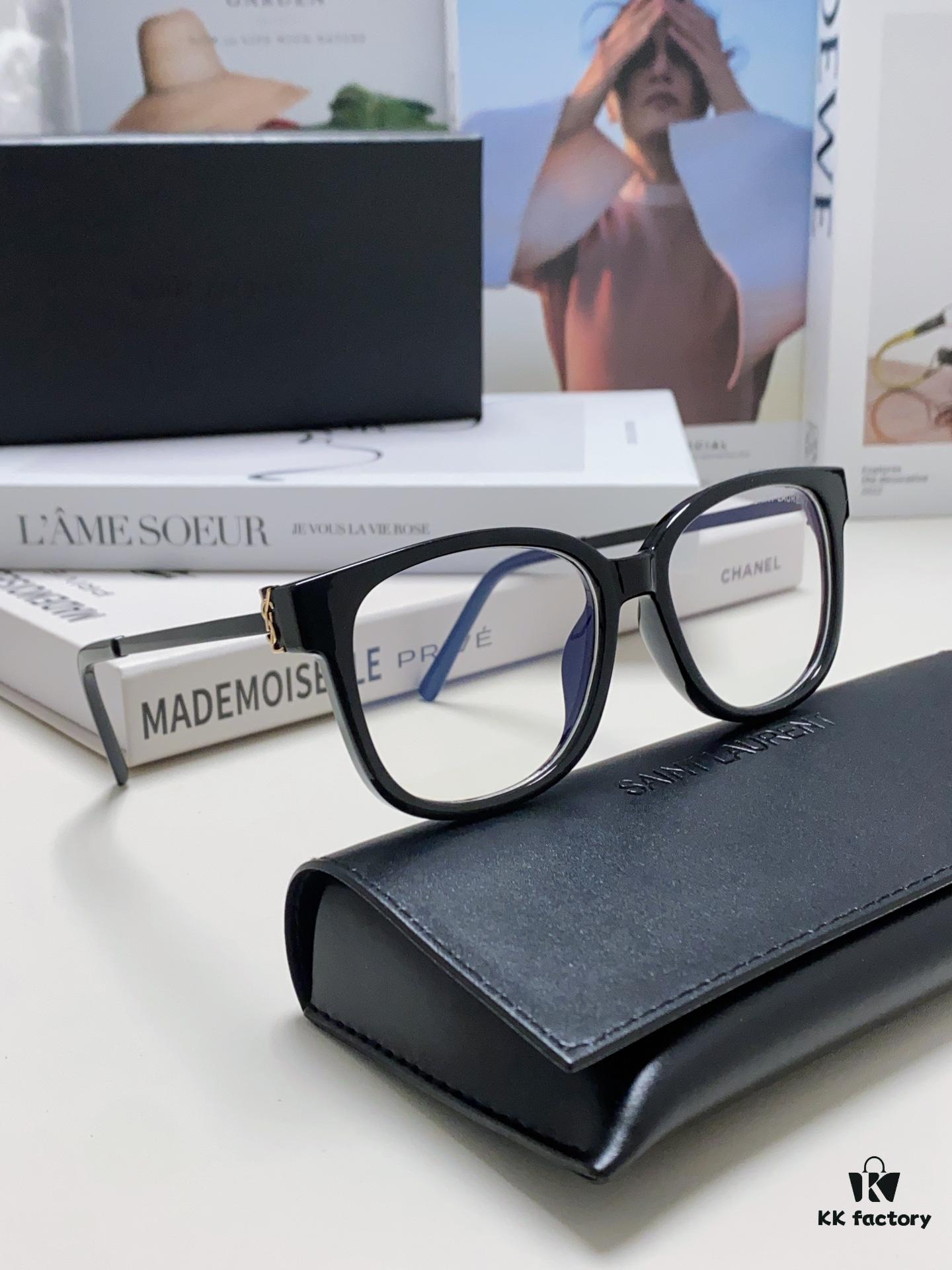 SAINT LAURENT SL M480 Capsule Collection Eyewear – Minimalist Elegance with Interlocking 'YSL' Logo