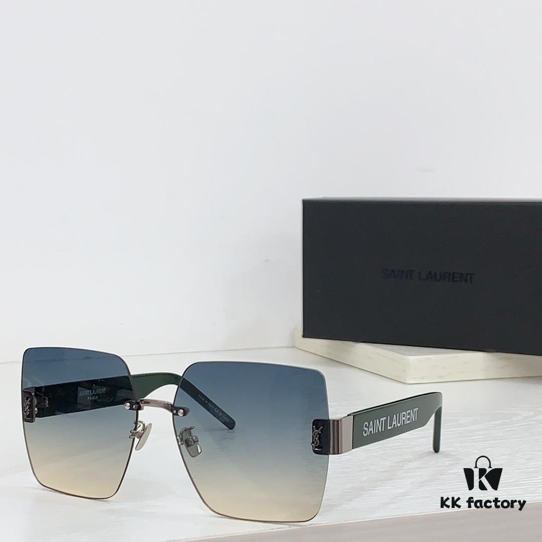 140 SAINT LAURENT MOD: 514 Size: 62x15-140