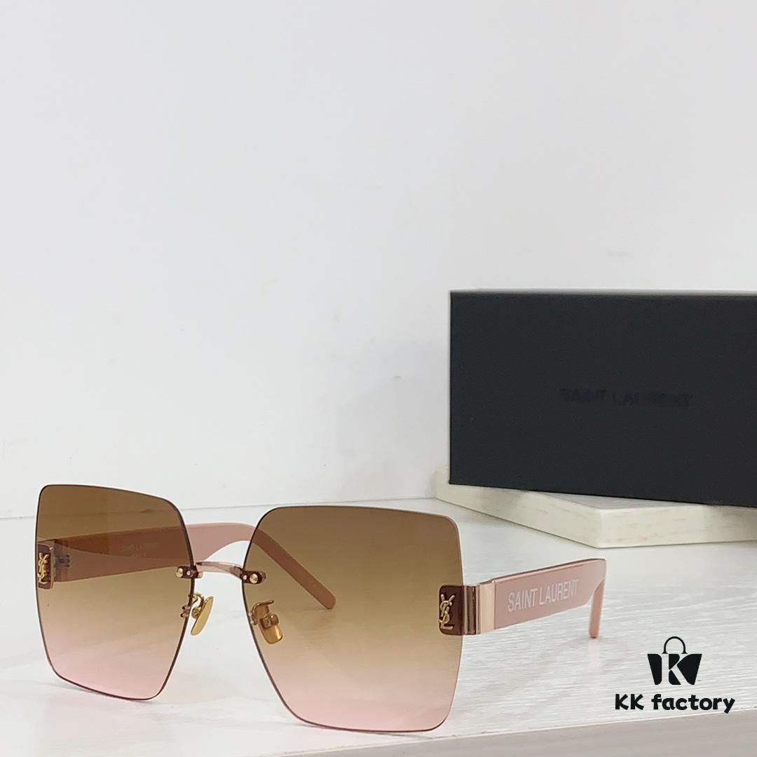 140 SAINT LAURENT MOD: 514 Size: 62x15-140