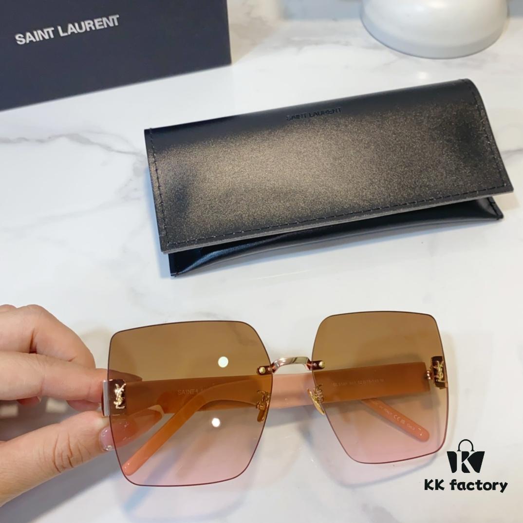 SAINT LAURENT MOD: 514 Size: 62×15-140