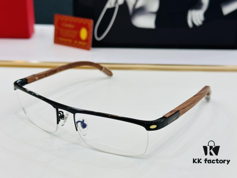 Cartier - CT4581369 Size: 58□17-140 Men's Sunglasses, Universal Frame Shape, Comfortable Fit, Suitable for All Face Types, Compatible with Prescription Lenses, Wooden Temples