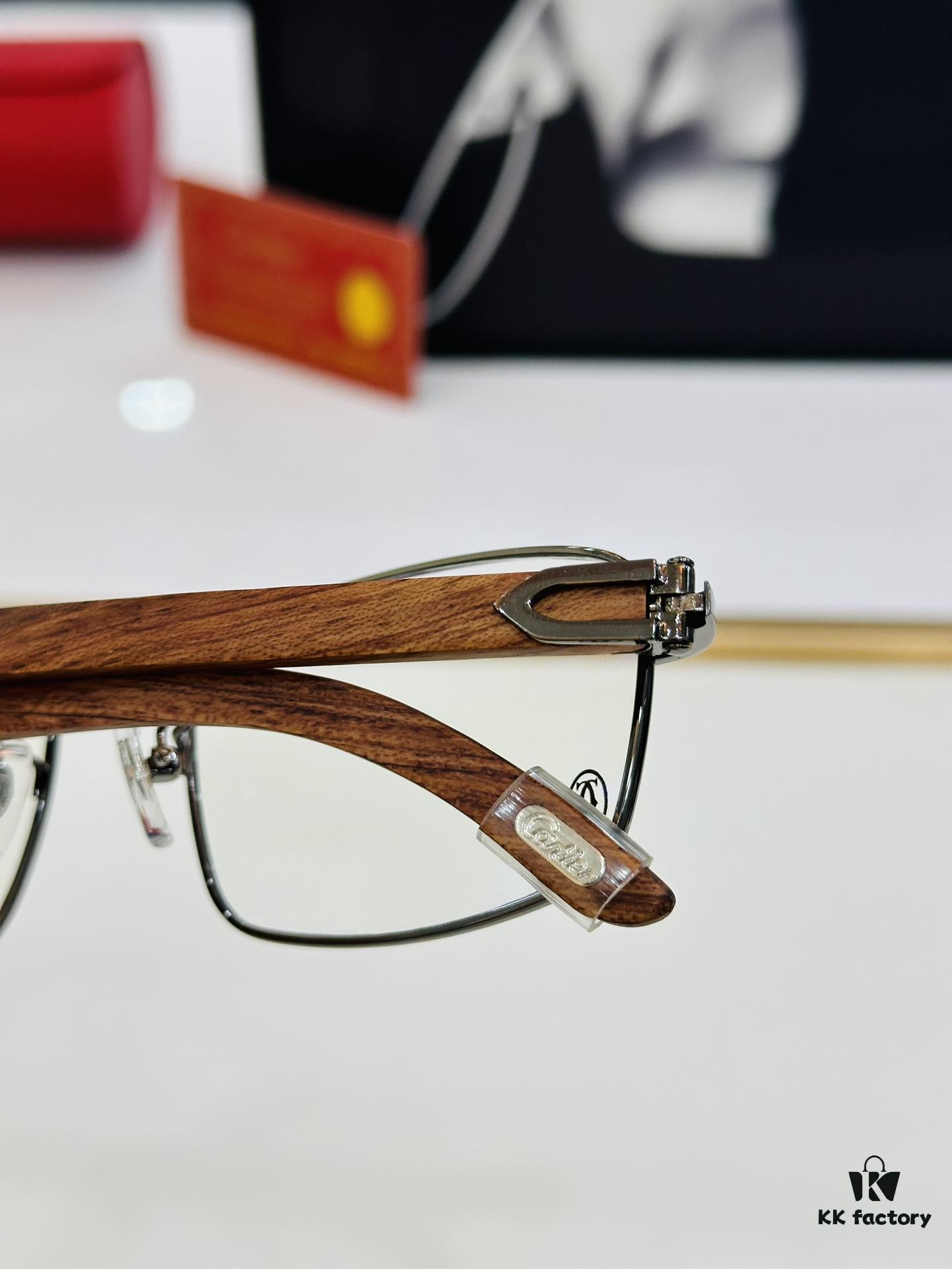 Cartier CT313617 Size 56-17-140 Men's Sunglasses, Universal Frame Shape for All Face Types, Comfortable Fit, Can Be Fitted with Prescription Lenses, Wooden Temples