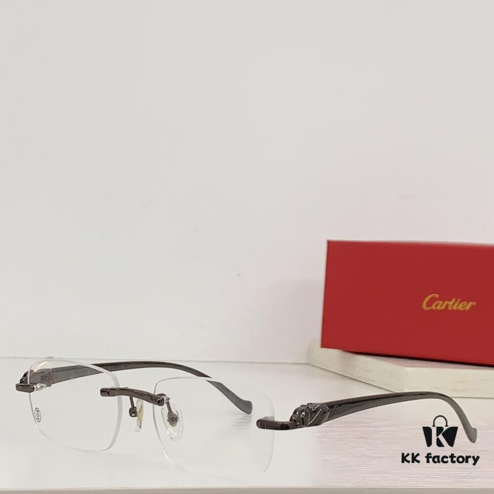 130 Cartier Sunglasses Model: 8200635 Size: 56-18