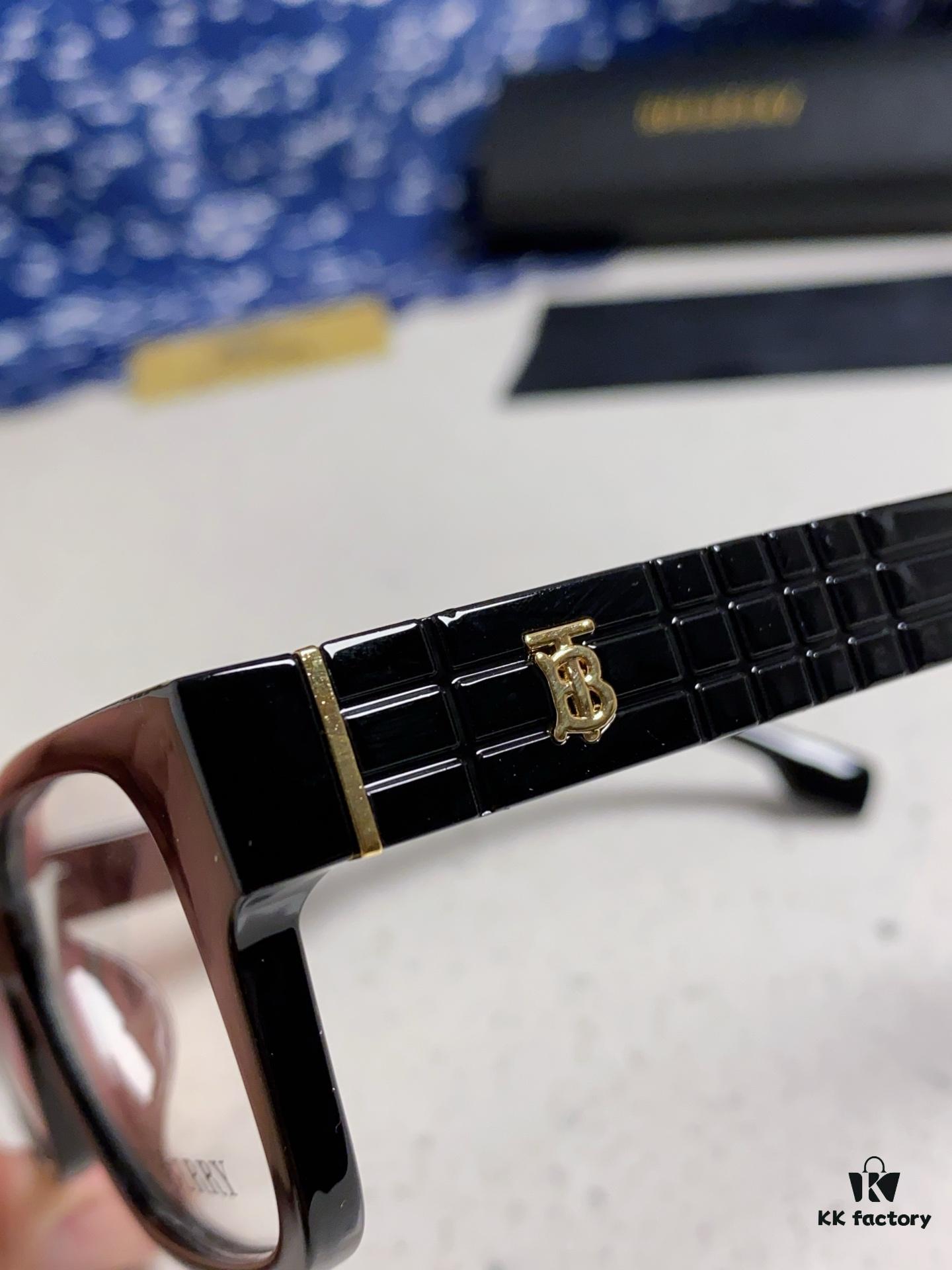 Burberry 2025 New Arrival High-Aesthetic Women's Eyeglass Frame, Large Frame Prescription-Compatible, Blue Light Blocking, Non-Powered Glasses for Daily Wear, Slimming Effect