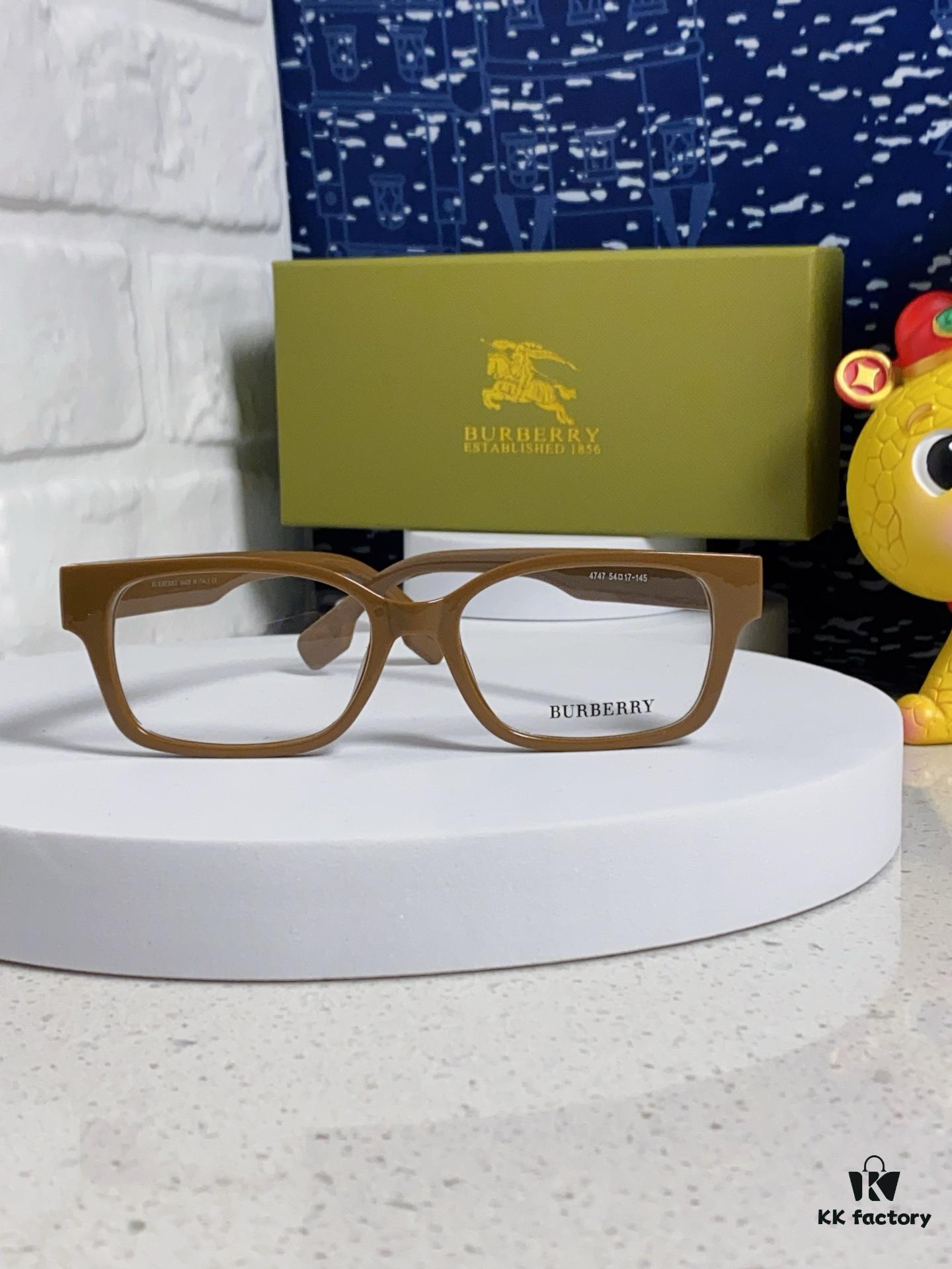 Burberry 2025 New Arrival High-Aesthetic Eyeglass Frame for Women, Large Frame Prescription-Compatible Clear Lens Glasses, Blue Light Blocking, Non-Powered Frame, Slimming Effect, Everyday Wear