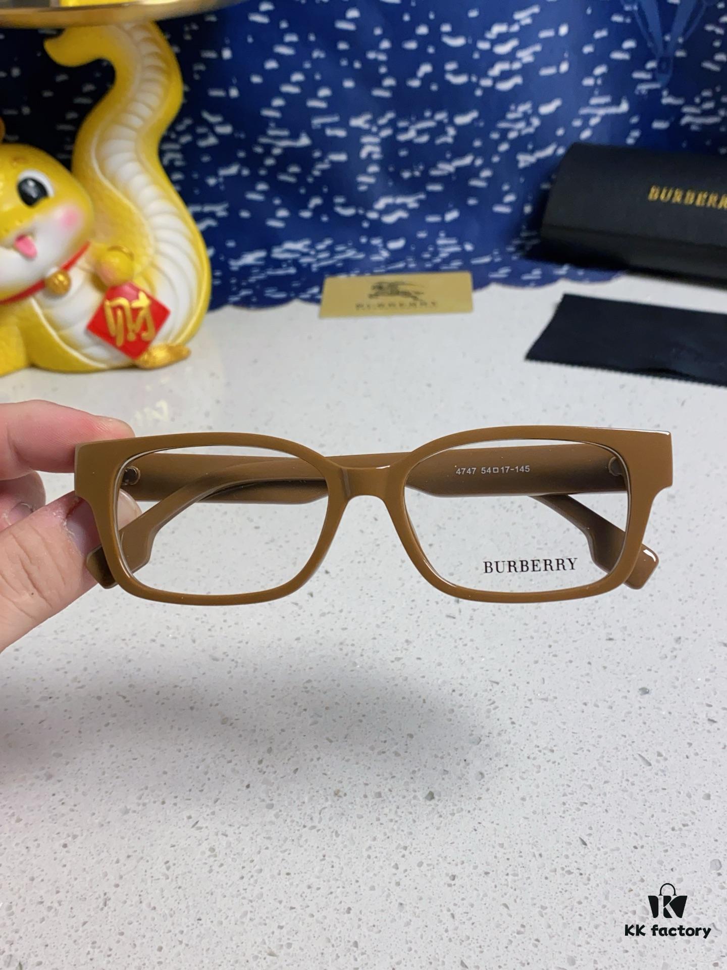 Burberry 2025 New Arrival High-Aesthetic Eyeglass Frame for Women, Large Frame Prescription-Compatible Clear Lens Glasses, Blue Light Blocking, Non-Powered Frame, Slimming Effect, Everyday Wear