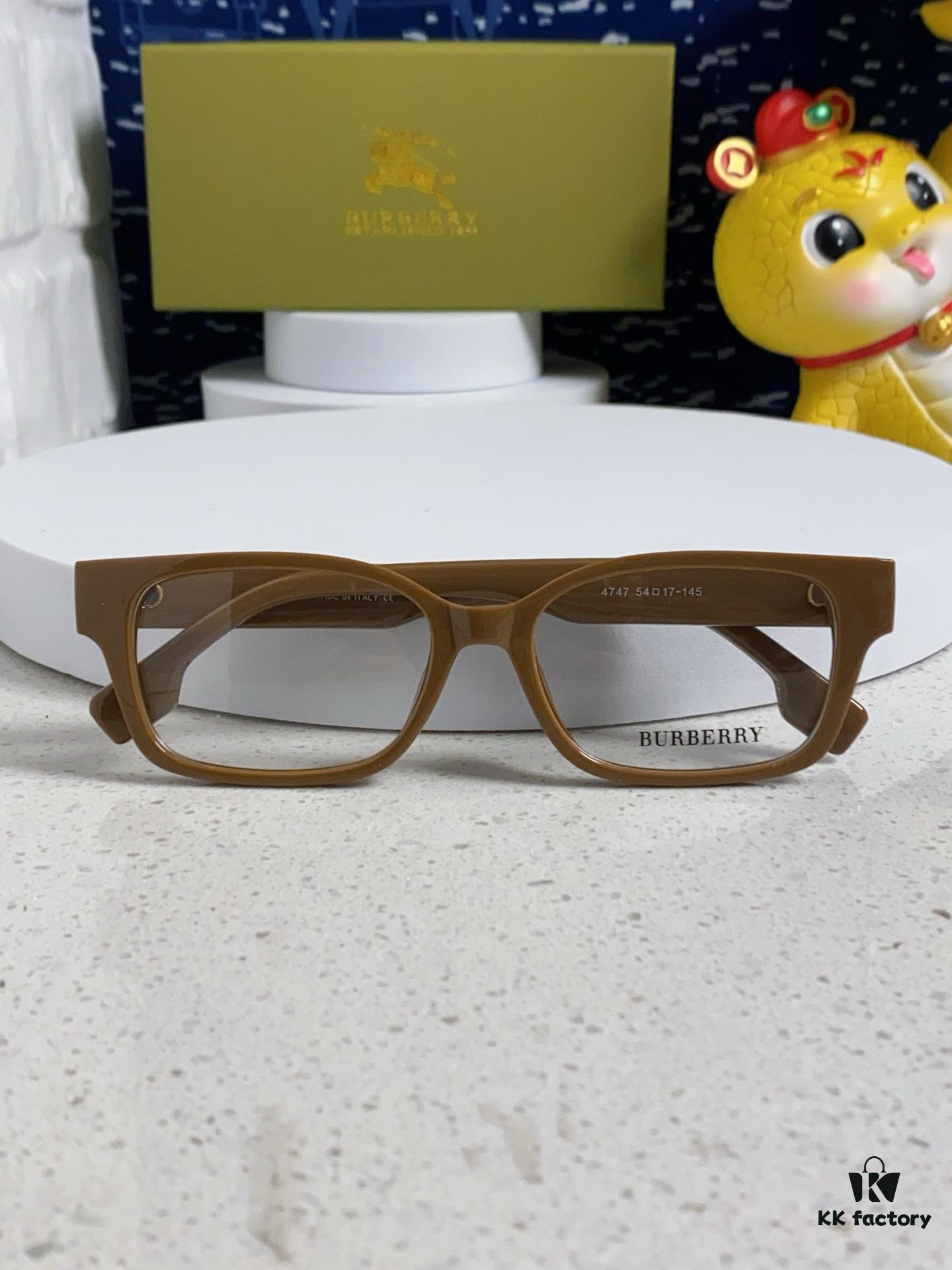 Burberry 2025 New Arrival High-Aesthetic Eyeglass Frame for Women, Large Frame Prescription-Compatible Clear Lens Glasses, Blue Light Blocking, Non-Powered Frame, Slimming Effect, Everyday Wear