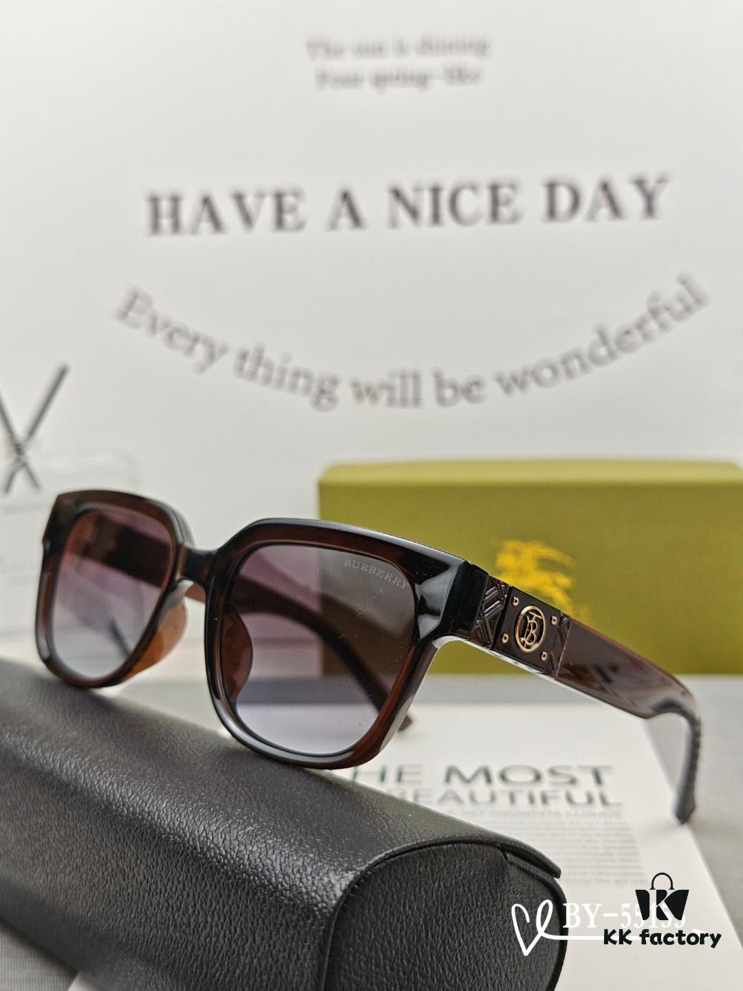 Burberry - Polarized Sunglasses with TR Frame and PL Lens