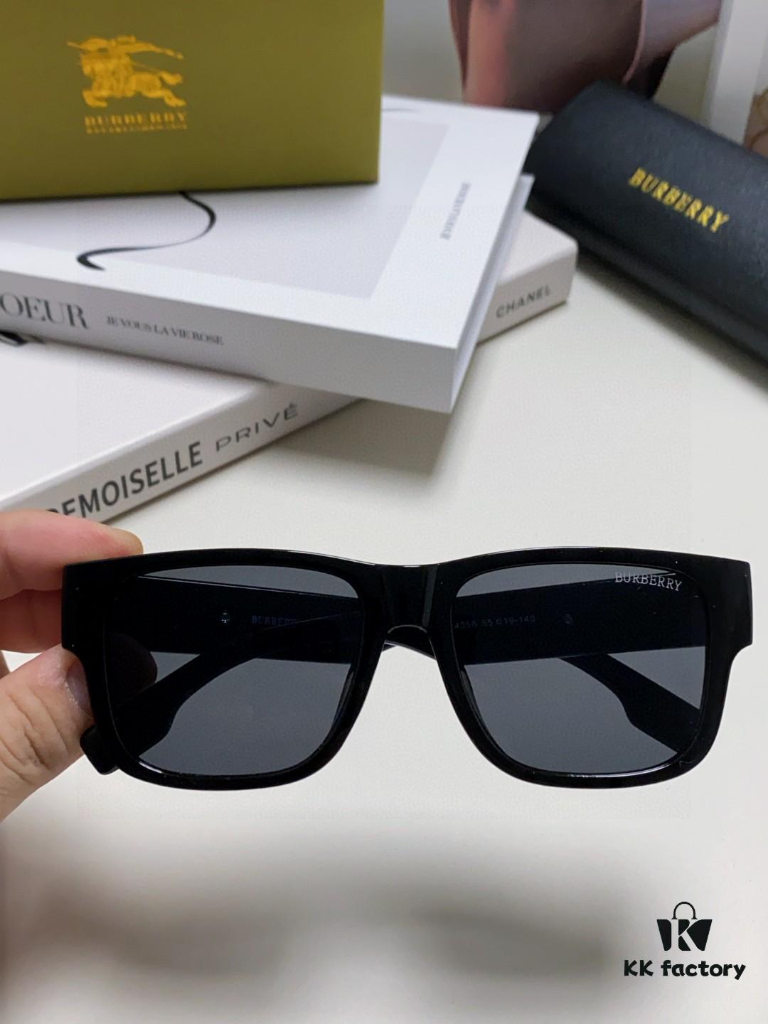 🆕 BURBERRY Burberry - Temple LOGO Has Become the Trendiest Fashion Element