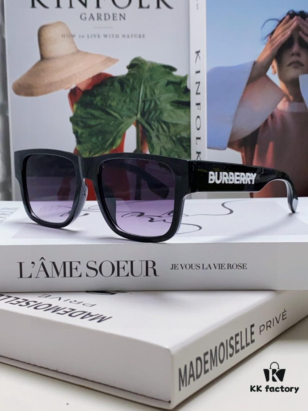 NEW BURBERRY Burberry Cart