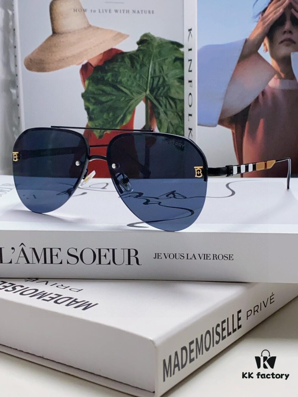 Burberry Round Frame 🎶 New One-Piece Driving Sunglasses, Must-Have Style for Travel, Popular Among Multiple Celebrities, Unisex Aviator Sunglasses