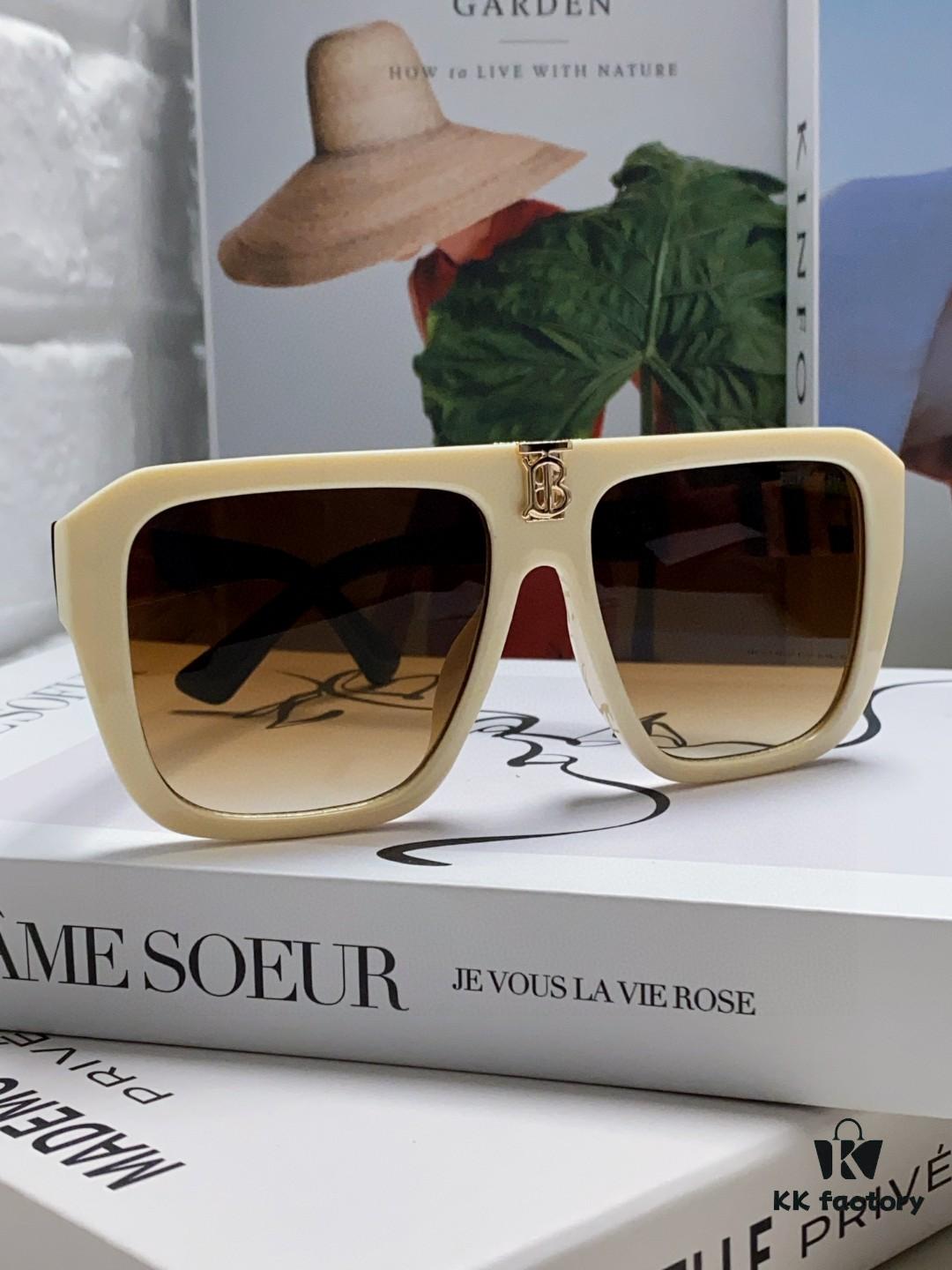 Burberry 2024 Influencer-Favorite Unisex Fashion Sunglasses, Large-Frame UV Protection Sunglasses for Women, Stylish Driving Sun Glasses