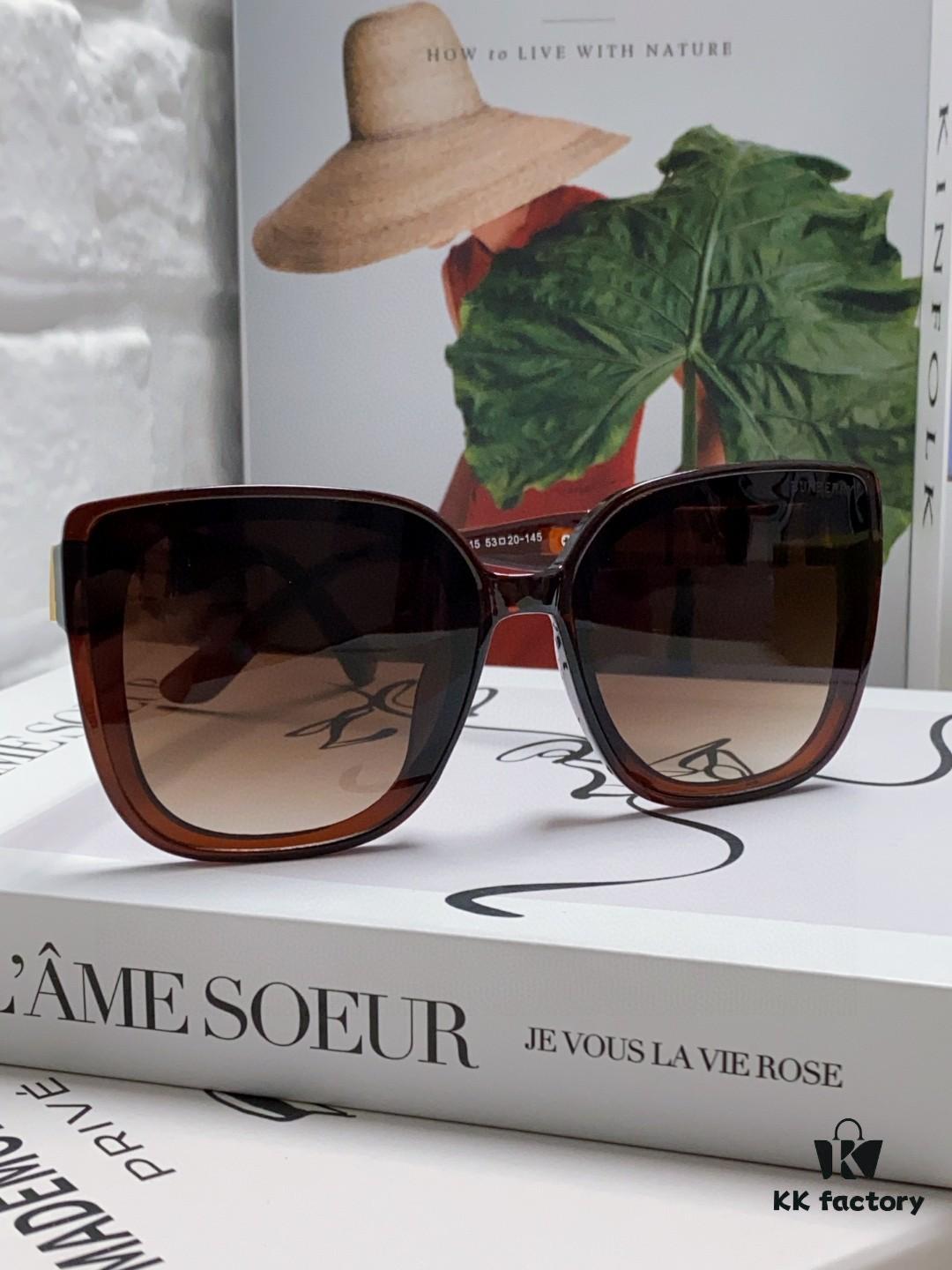 Burberry 2024 New Korean-Style Oversized Wide-Leg Stylish Fast-Fashion Nobility Unisex Sunglasses, Slimming Trendy Sun Glasses with Horse Logo and Classic Check Pattern