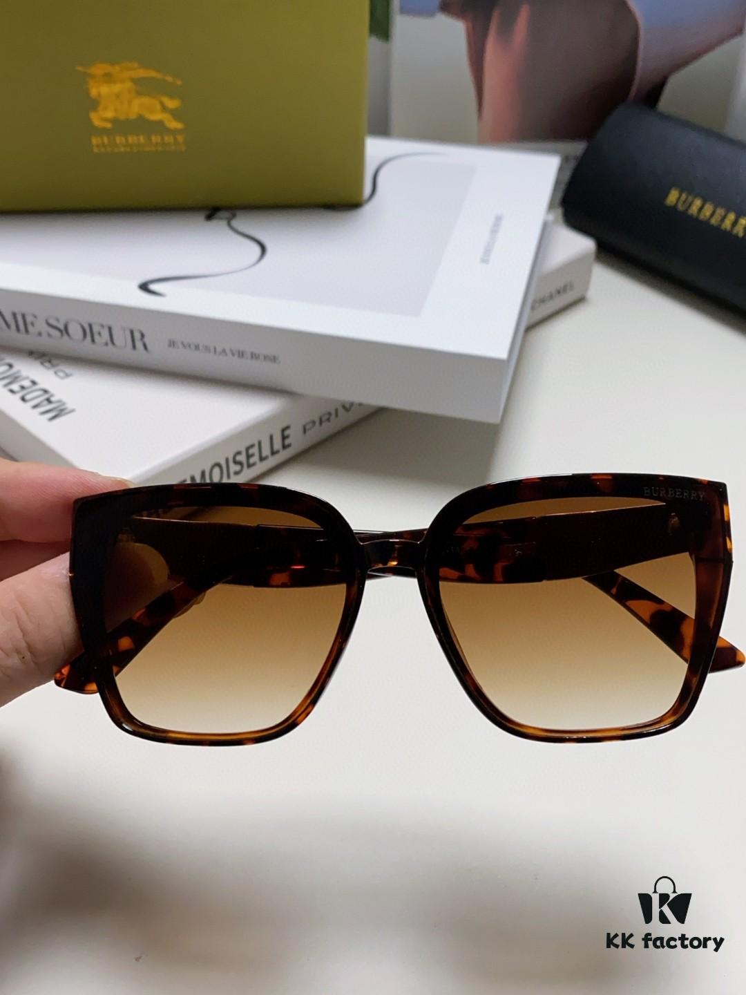 BURBERRY 2024 New Arrival European and American Fashion Sunglasses, Trendy Unisex Oversized Shades for Street Photography