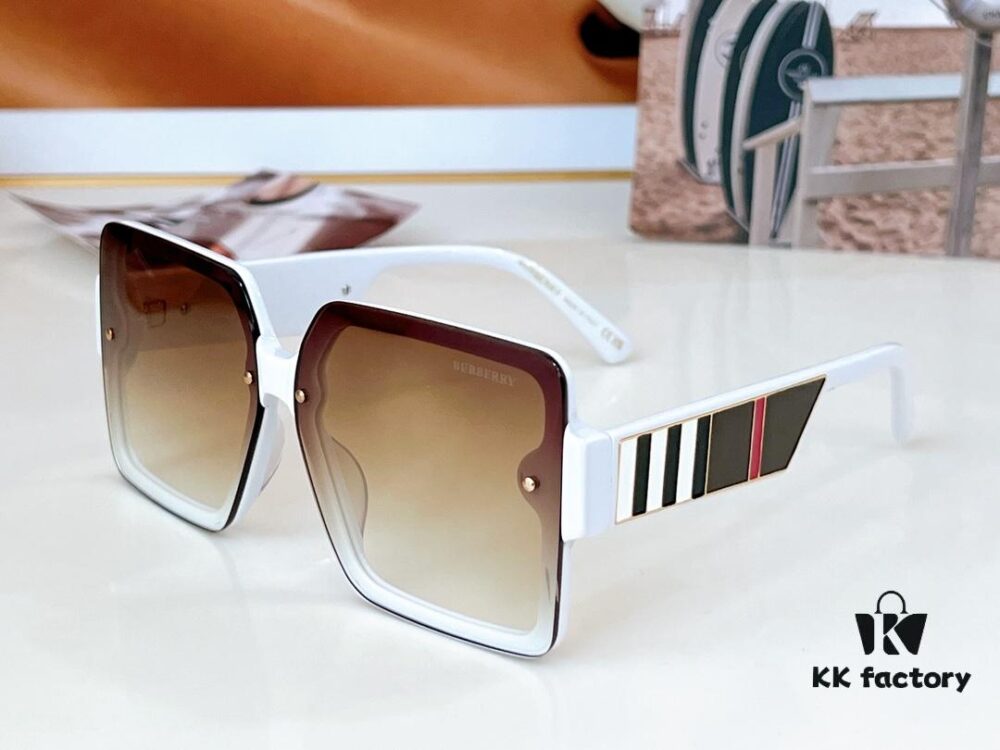 140 BURBERRY BE5381U Sunglasses