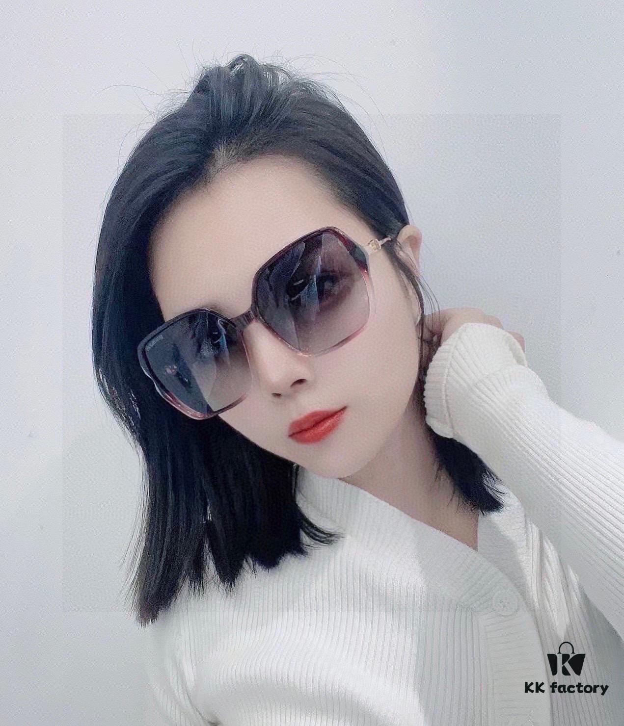 New Arrival: Burberry Women's Polarized Sunglasses, PC Frame with Imported Polylite High-Definition Polarized Lenses, 3 Color Options Available