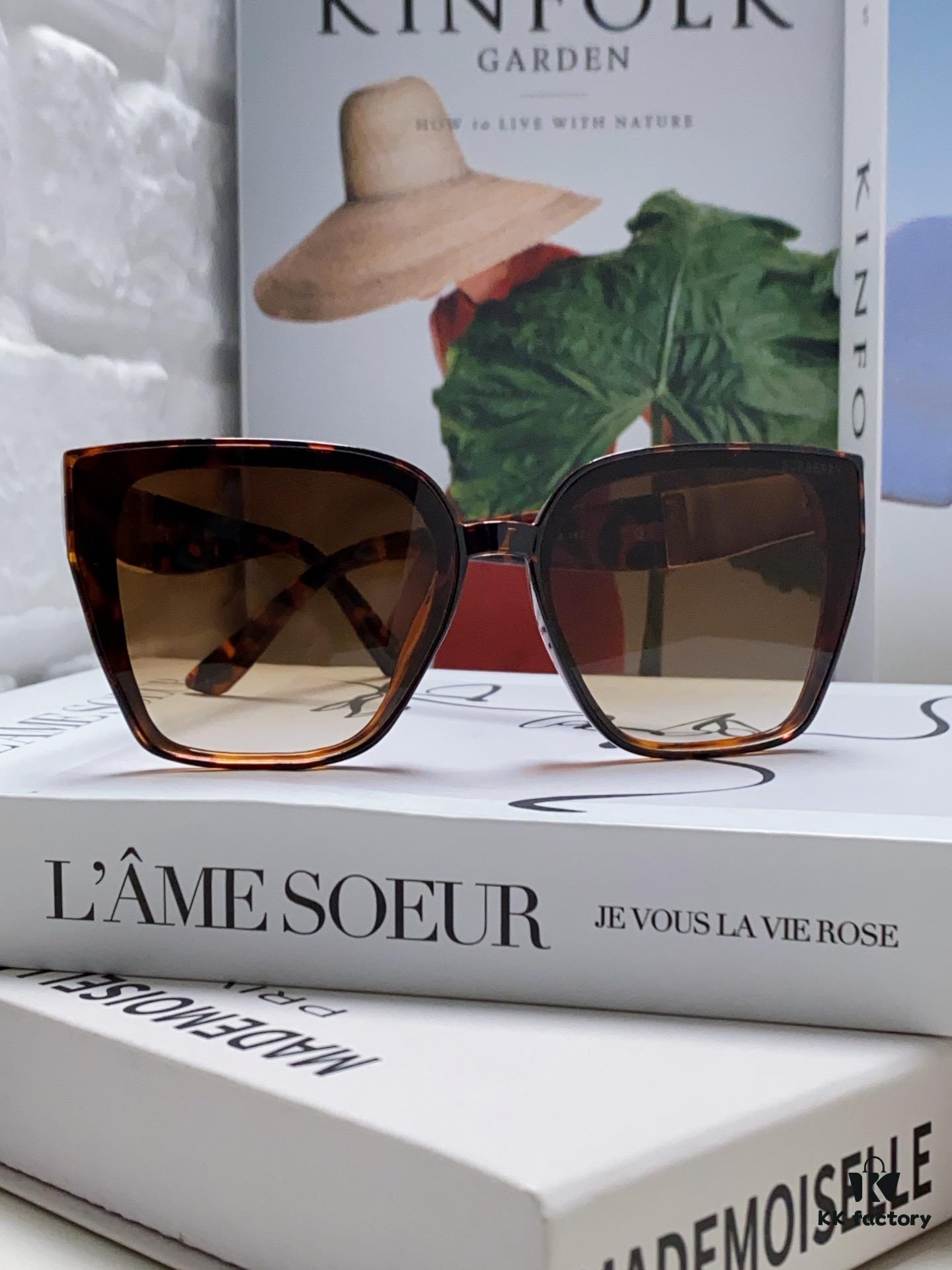 BURBERRY 2024 New Arrival European and American Fashion Sunglasses, Men's and Women's Trendy Streetwear Shades