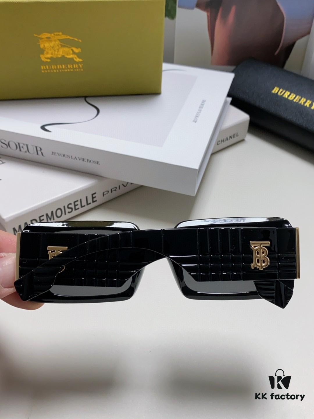 Burberry 2024 New Arrival Vintage Style Avant-Garde Sunglasses Unisex High-Quality Square Frame Fashionable Sun Glasses