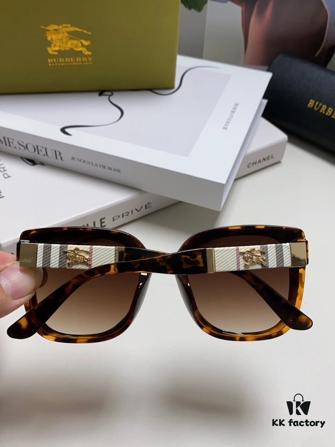 Burberry 2024 New Korean-Style Oversized Wide-Leg Stylish Fast Fashion Nobility Sunglasses Unisex Celebrity-Inspired Slimming Sun Glasses War Horse 🐎 with Classic Check Pattern