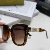 Burberry 2024 New Korean-Style Oversized Wide-Leg Stylish Fast Fashion Nobility Sunglasses Unisex Celebrity-Inspired Slimming Sun Glasses War Horse 🐎 with Classic Check Pattern