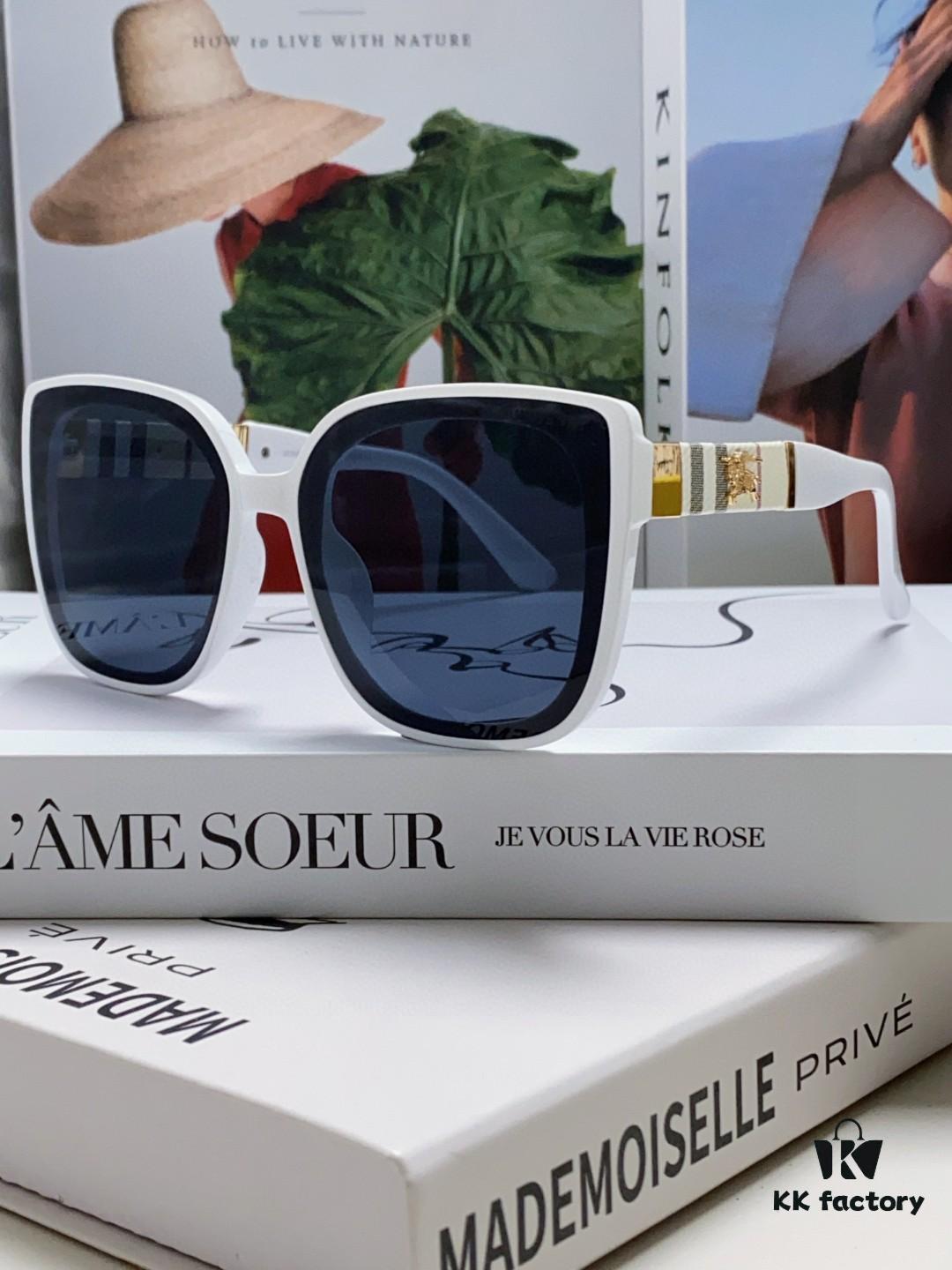 Burberry 2024 New Korean-Style Oversized Wide-Leg Stylish Fast Fashion Nobility Unisex Sunglasses, Slimming Trendy Sun Glasses with Horse Logo and Classic Check Pattern